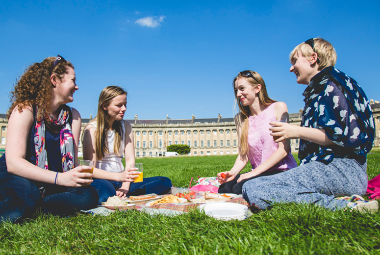 Students outside The Royal Crescent having a picnic
